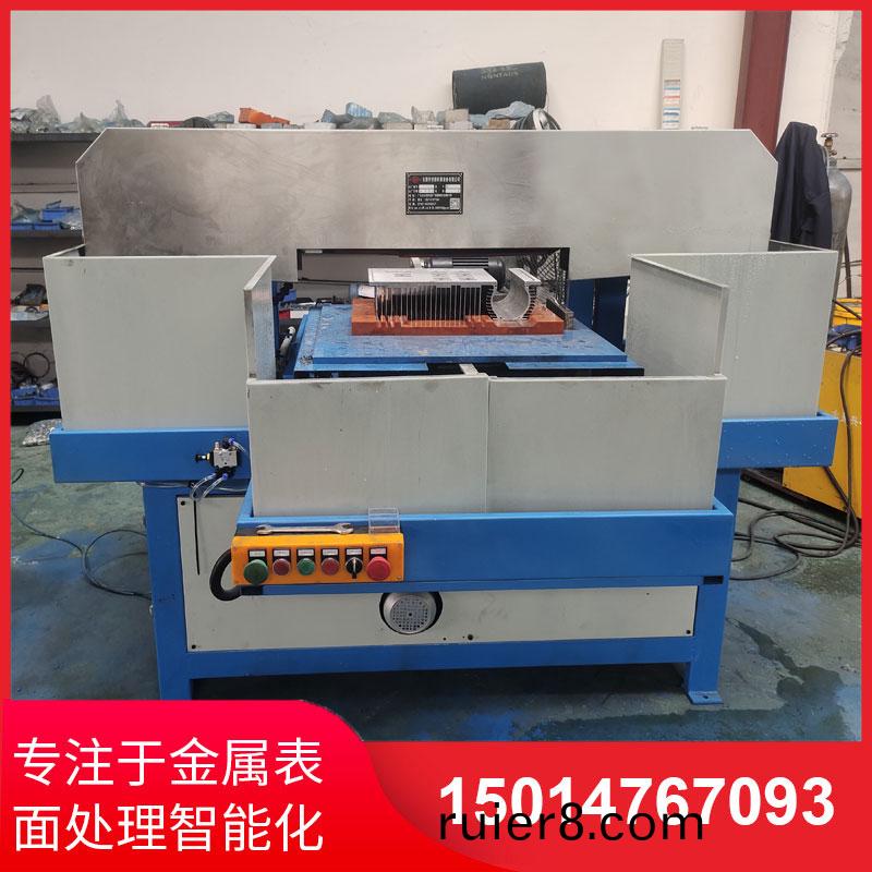 鋁(lv)材直(zhi)紋(wen)拉絲機(jī)(ji)生産供應(yīng)(ying)